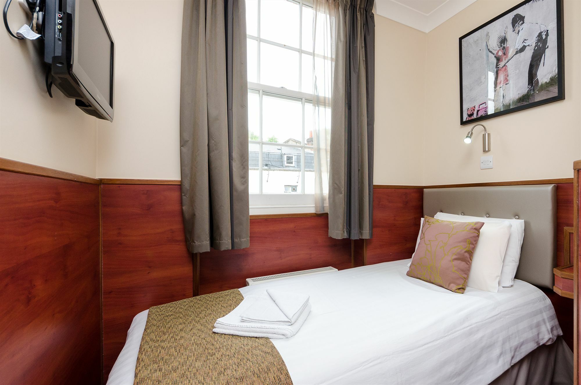 Wardonia Hotel Kings Cross London Exterior photo